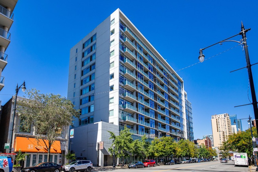 Incredible Modern Concrete loft in a PRIME South Loop location - - Beach Home for sale in Chicago, Illinois on Beachhouse.com