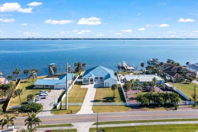 NEWLY CONSTRUCTED CUSTOM Riverfront Dream Home! 5 Bedroom/3 - Beach Home for sale in Melbourne, Florida on Beachhouse.com