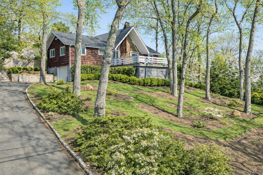 Hamptons Waters, Where Lifestyle Leads Tucked within The Waters - Beach Home for sale in East Hampton, New York on Beachhouse.com