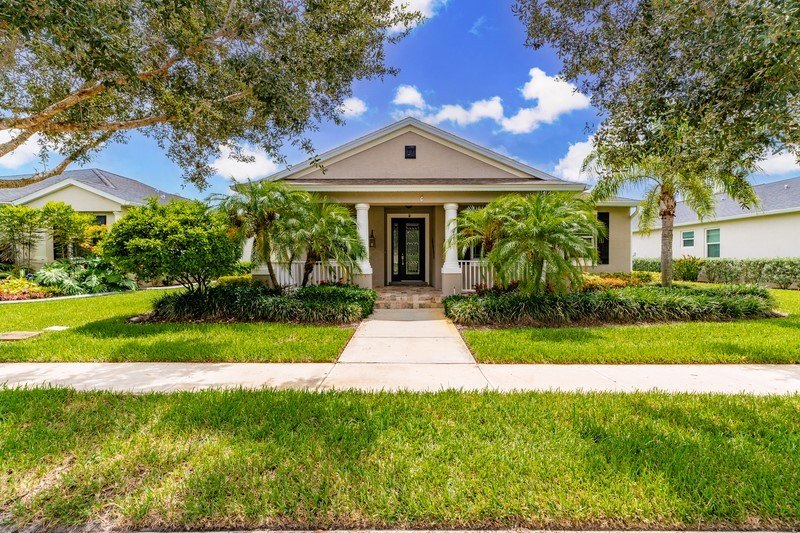 This is a *show stopper*. Lush tropical landscaping, a large - Beach Home for sale in Vero Beach, Florida on Beachhouse.com
