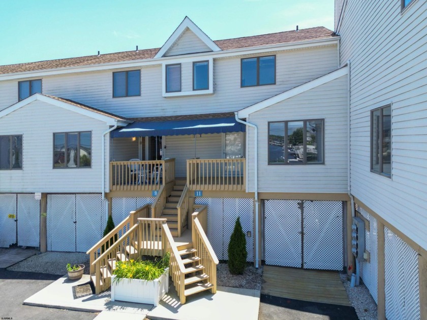 TURN KEY! The Full Summer Package.  This 3 bed 2.5 bath condo in - Beach Townhome/Townhouse for sale in Little Egg Harbor, New Jersey on Beachhouse.com