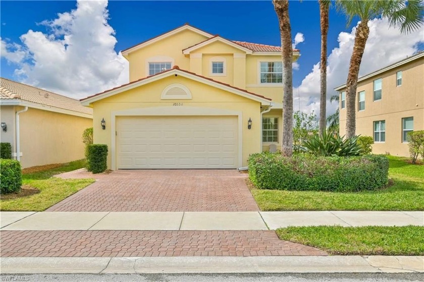 Presenting this meticulously maintained Rose model home - Beach Home for sale in Fort Myers, Florida on Beachhouse.com