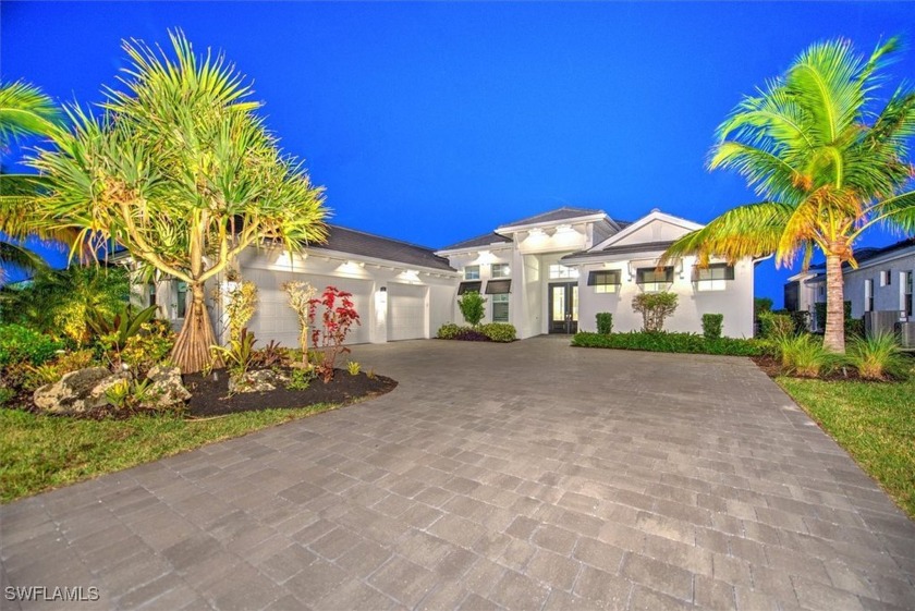 Welcome to your dream lakefront oasis! This stunning WCI-built - Beach Home for sale in Fort Myers, Florida on Beachhouse.com