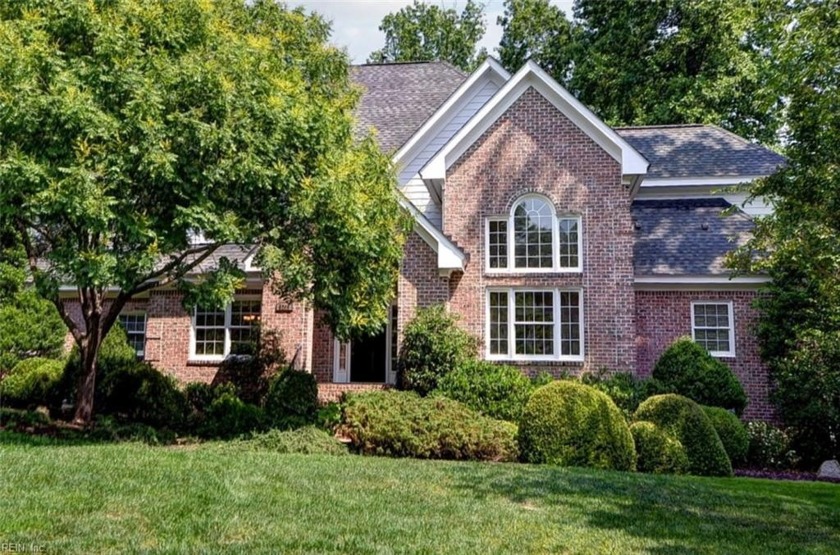 Bright & Spacious on Cul-de-Sac with 5 Bedrooms and 5 Bathrooms! - Beach Home for sale in Williamsburg, Virginia on Beachhouse.com