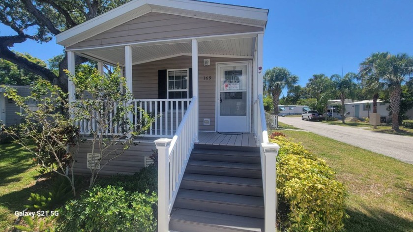 Welcome to affordable housing in Palm Beach County! All age - Beach Home for sale in Palm Beach Gardens, Florida on Beachhouse.com