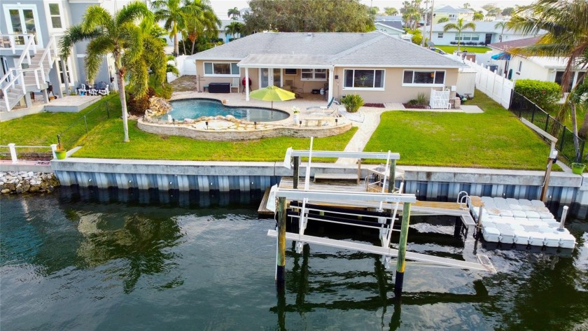 WOW SELLER SAYS SELL IT-  PRICE DROP 75K!!!   Welcome home to - Beach Home for sale in St. Petersburg, Florida on Beachhouse.com