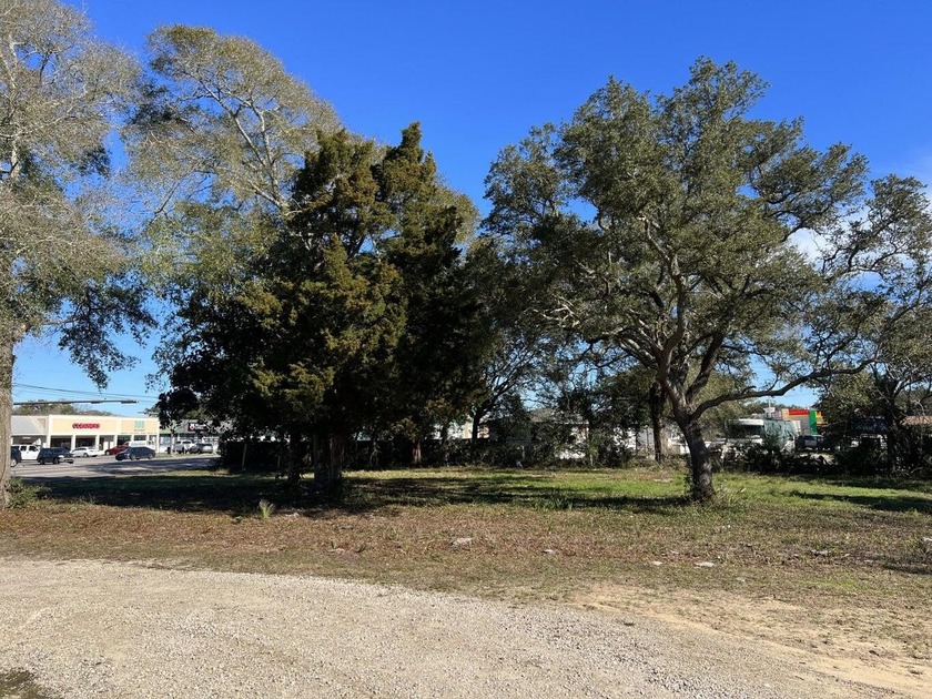 This 0.35-acre lot, located at 253 Eglin Parkway NE in Fort - Beach Lot for sale in Fort Walton Beach, Florida on Beachhouse.com