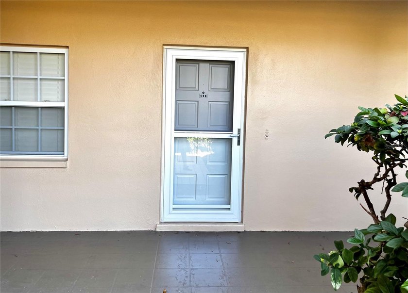 NOT in a 55+ community, this charming updated 2 bedroom, 2 bath - Beach Condo for sale in Seminole, Florida on Beachhouse.com