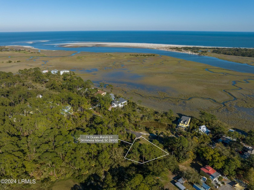 Here's the opportunity to build your dream home on a quiet - Beach Lot for sale in Harbor Island, South Carolina on Beachhouse.com