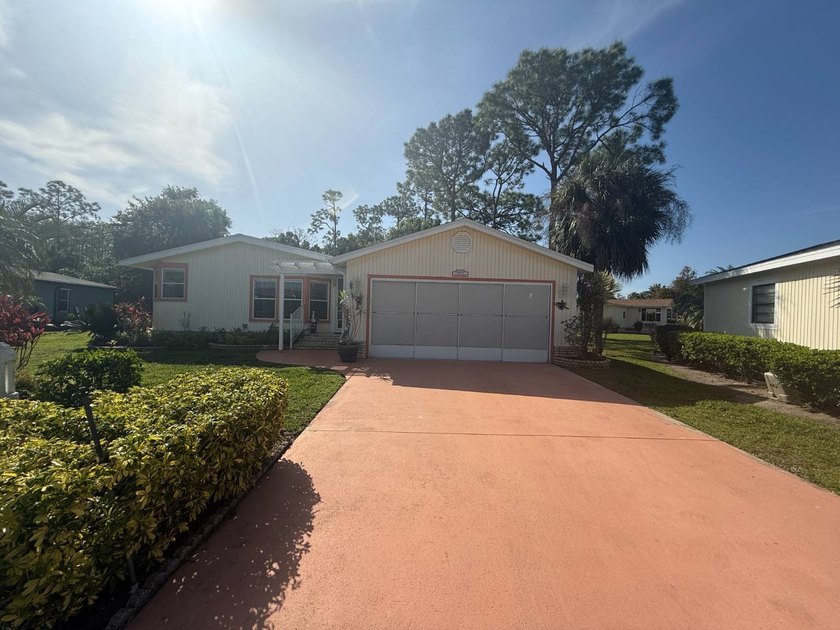 This well cared for 2-bedroom, 2 bathrooms Palm Harbor home - Beach Home for sale in North Fort Myers, Florida on Beachhouse.com