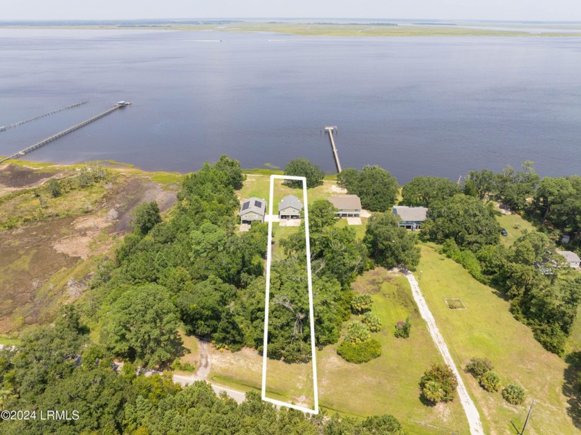 COOSAW ISLAND - Discover this distinctive property nestled on - Beach Home for sale in Beaufort, South Carolina on Beachhouse.com