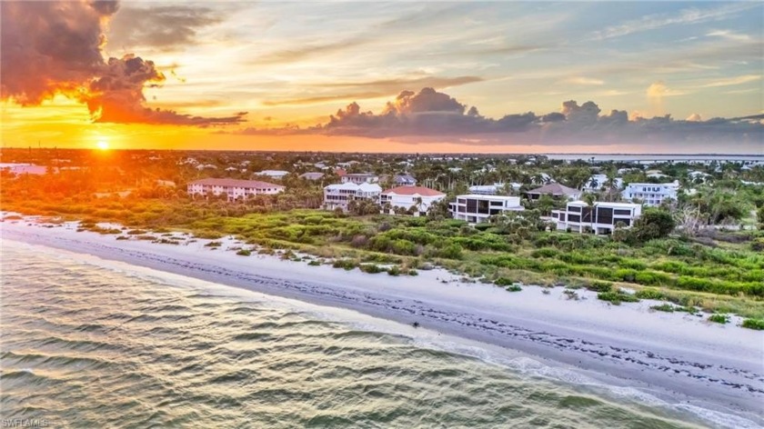 UNIQUE TURNKEY GULF FRONTAGE TOWNHOUSE WITH PRIVATE ELEVATOR!! - Beach Townhome/Townhouse for sale in Sanibel, Florida on Beachhouse.com