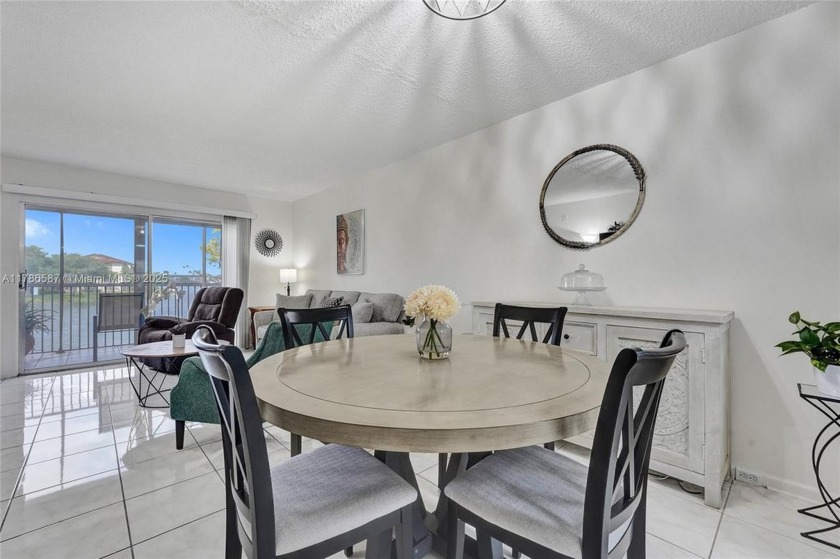 Welcome to this charming condo in Century Village of Pembroke - Beach Condo for sale in Pembroke Pines, Florida on Beachhouse.com