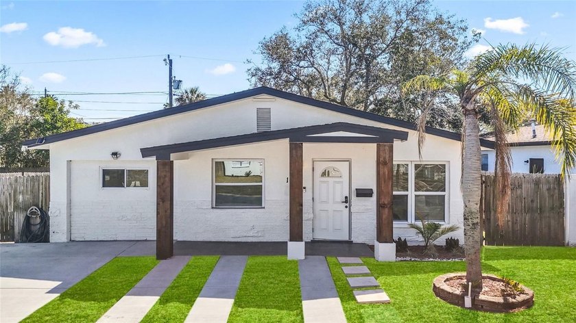 Beautifully renovated 4-bedroom, 3-bathroom home located in the - Beach Home for sale in St. Petersburg, Florida on Beachhouse.com