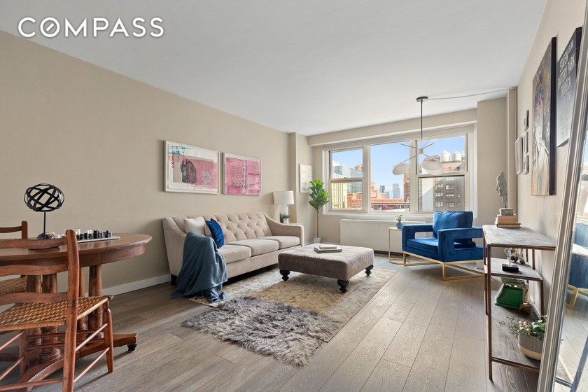 BACK ON THE MARKET. This beautifully updated junior one-bedroom - Beach Apartment for sale in New York, New York on Beachhouse.com