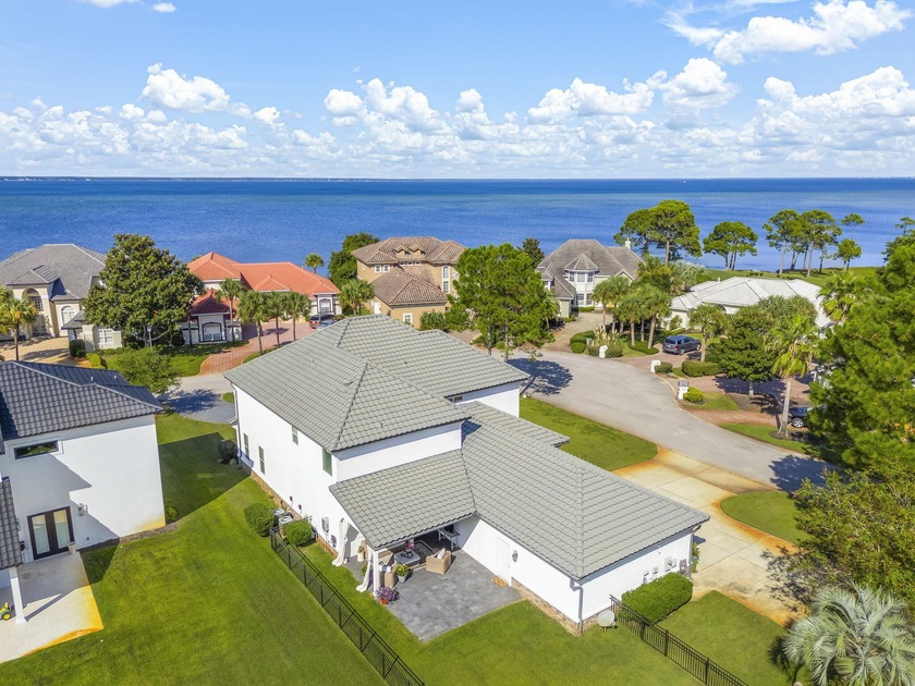 Welcome to this beautifully remodeled and redecorated two-story - Beach Home for sale in Destin, Florida on Beachhouse.com