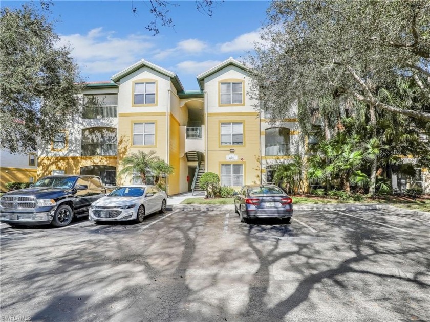 Discover pride of ownership in this pristine 2-bedroom, 2-bath - Beach Home for sale in Fort Myers, Florida on Beachhouse.com