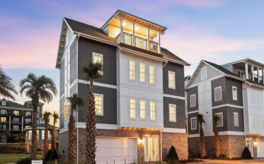 THE PERFECT luxury beach getaway! 3 bedrooms, a FOURTH media - Beach Home for sale in Destin, Florida on Beachhouse.com