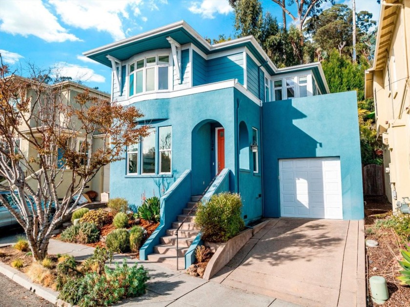 This home perfectly showcases the best of Santa Cruz's West Side - Beach Home for sale in Santa Cruz, California on Beachhouse.com