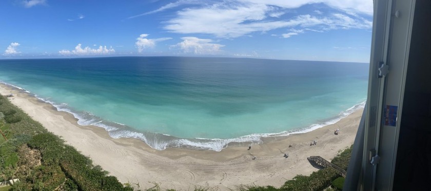 Welcome to your dream condo nestled in the charming atmosphere - Beach Condo for sale in Jensen Beach, Florida on Beachhouse.com