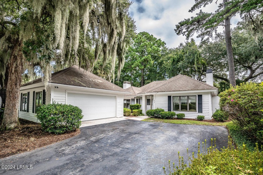 Seize the opportunity to own a charming ranch-style home on the - Beach Home for sale in Dataw Island, South Carolina on Beachhouse.com