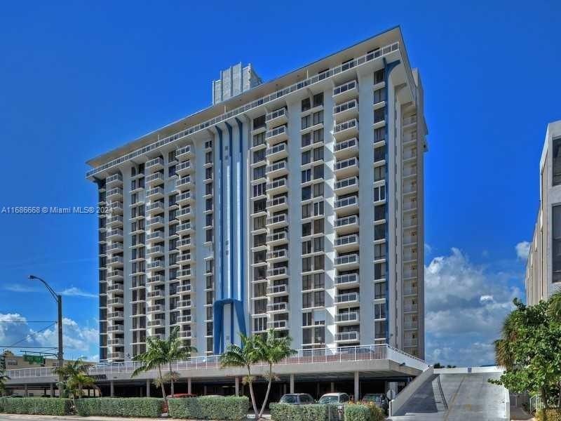 Welcome to Allington Towers South with Oceanview living with - Beach Condo for sale in Hollywood, Florida on Beachhouse.com