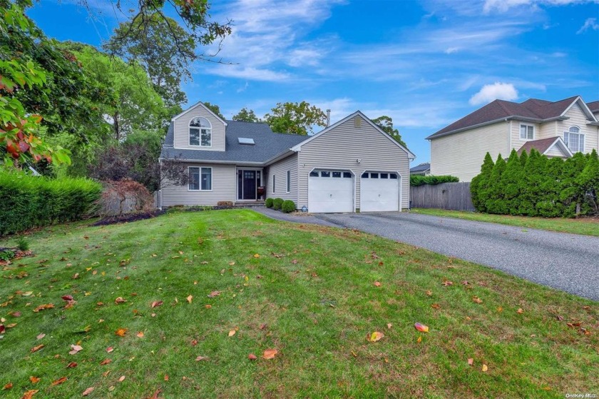 Amazing home situated in the Holiday Beach section of Center - Beach Home for sale in Center Moriches, New York on Beachhouse.com