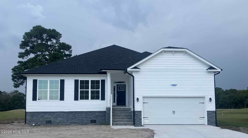 Home for the Holidays! Take advantage of these Amazing Holiday - Beach Home for sale in New Bern, North Carolina on Beachhouse.com