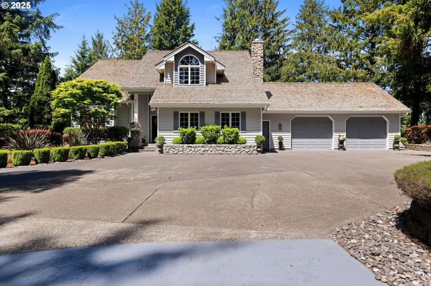 Enjoy Kyle Lake views from this serene home nestled in West - Beach Home for sale in Warrenton, Oregon on Beachhouse.com