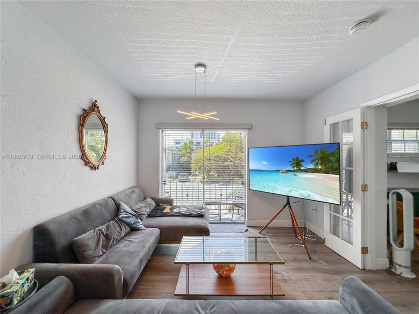 SPARKLING top floor, corner unit with assigned parking and - Beach Condo for sale in Miami Beach, Florida on Beachhouse.com