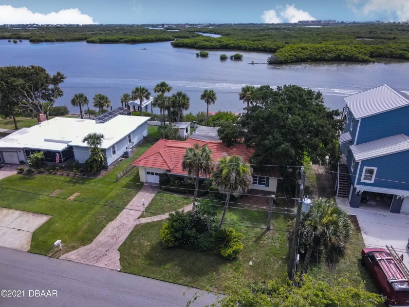 Check out this 3 bedroom 2 bath hidden treasure in a very - Beach Home for sale in Port Orange, Florida on Beachhouse.com
