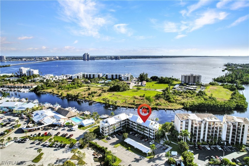 Opportunity knocks - Fully remodeled  turnkey furnished condo at - Beach Condo for sale in North Fort Myers, Florida on Beachhouse.com
