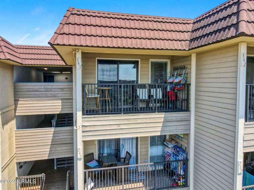 Ocean views from this top floor well maintained 1 BR/ 1 BA beach - Beach Condo for sale in Hilton Head Island, South Carolina on Beachhouse.com