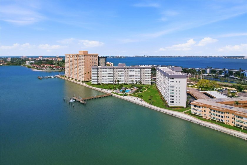 One or more photo(s) has been virtually staged. Welcome to - Beach Condo for sale in St. Petersburg, Florida on Beachhouse.com