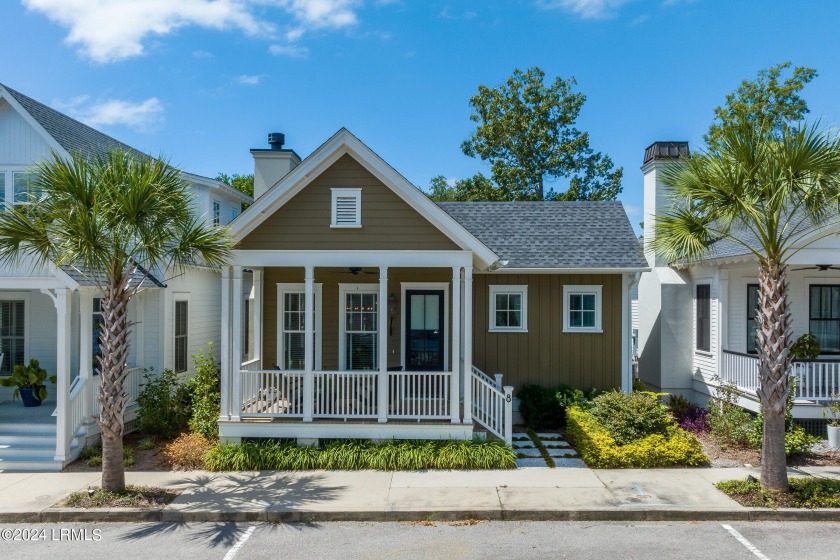 Nestled within the pristine coastal community of Habersham is a - Beach Home for sale in Beaufort, South Carolina on Beachhouse.com