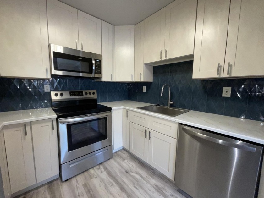 FURNISHED TURNKEY WITH A MASON & HAMLIN GRAND PIANO  in the - Beach Condo for sale in Delray Beach, Florida on Beachhouse.com