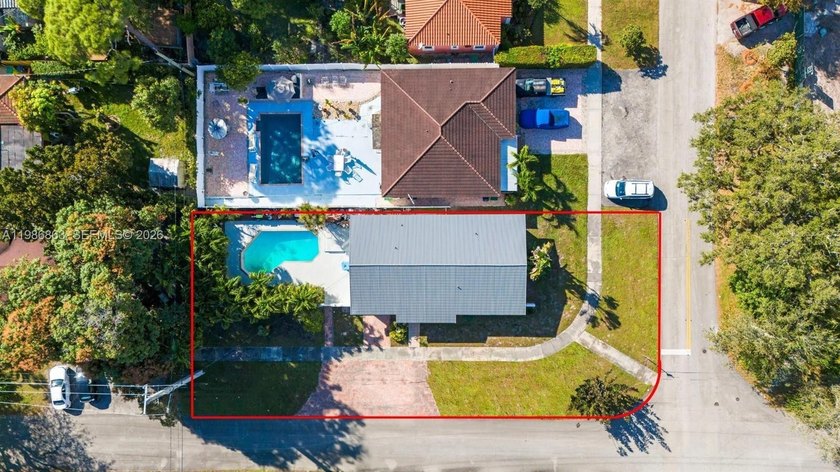Welcome to the HEART of El Portal Village.... This renovated - Beach Home for sale in El Portal, Florida on Beachhouse.com