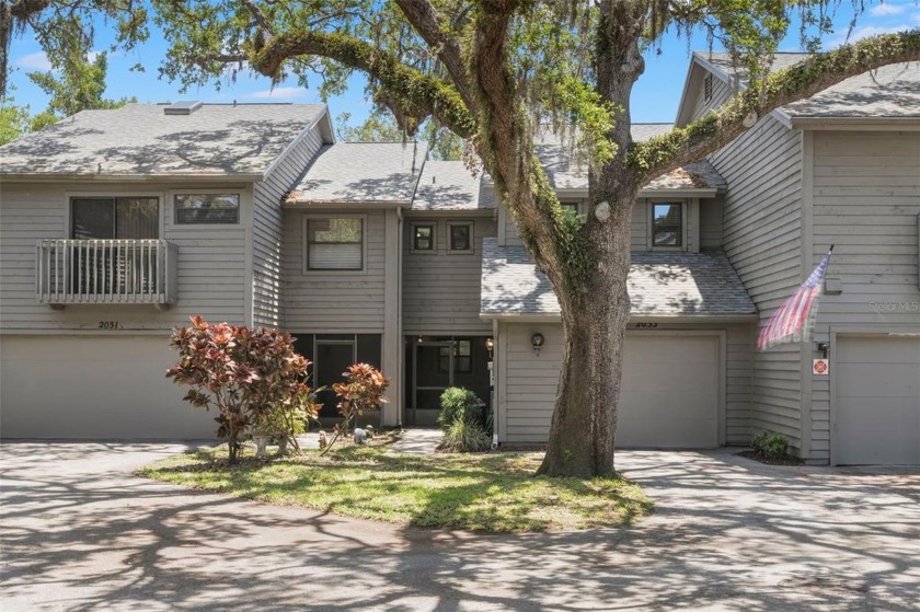Welcome to your beautifully REMODELED MOVE-IN READY TOWNHOME - Beach Townhome/Townhouse for sale in Clearwater, Florida on Beachhouse.com