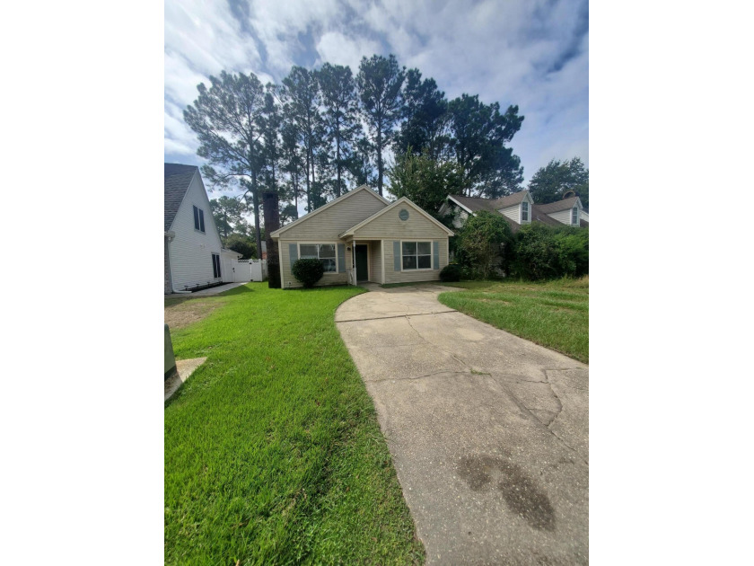 Get ready to fall in love with this delightful 2-bedroom, 2-bath - Beach Home for sale in Fort Walton Beach, Florida on Beachhouse.com