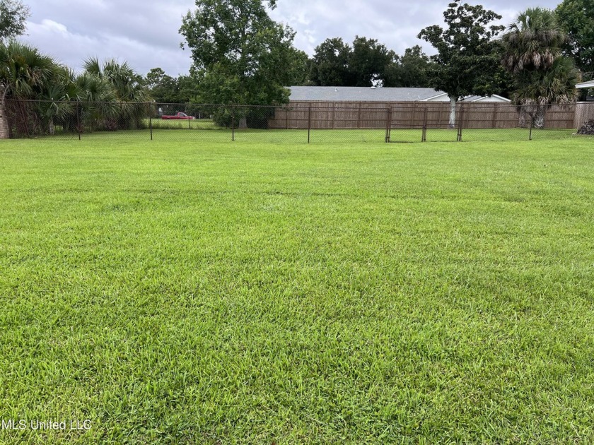 Unique opportunity to build your new home on a slab. This lot is - Beach Lot for sale in Long Beach, Mississippi on Beachhouse.com