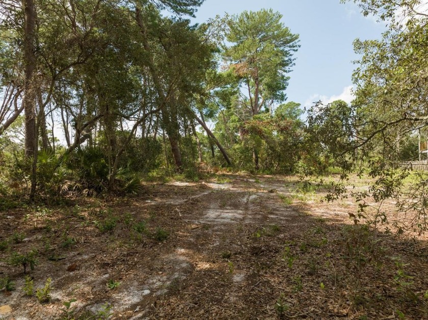 This is an absolutely outstanding opportunity to build on the - Beach Lot for sale in Cedar Key, Florida on Beachhouse.com