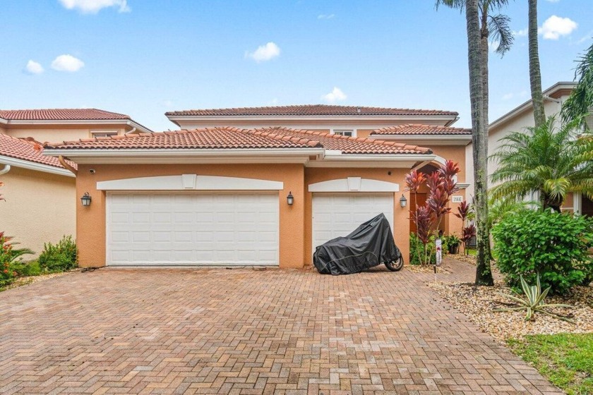 Picture perfect dream home with high end upgrades and finishes - Beach Home for sale in West Palm Beach, Florida on Beachhouse.com