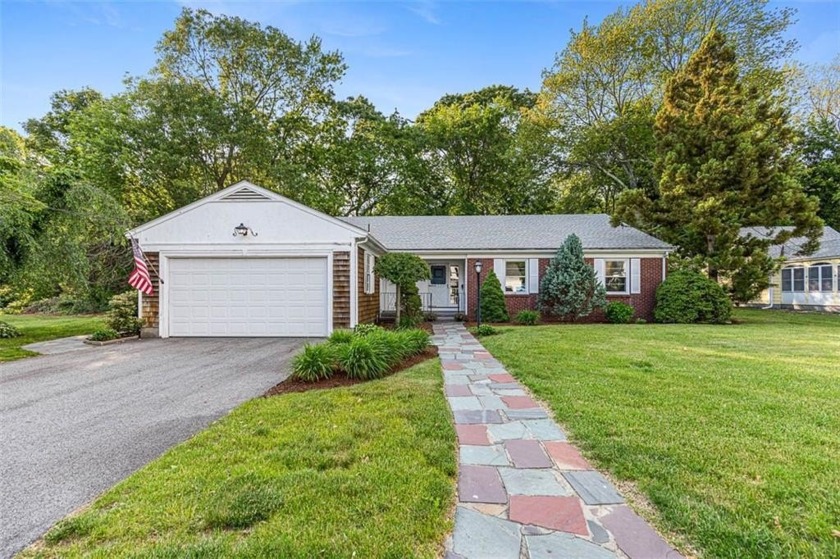 Overlooking the Agawam Hunt Golf course on a dead end street - Beach Home for sale in East Providence, Rhode Island on Beachhouse.com
