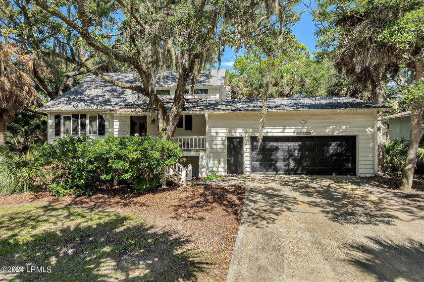 Discover the epitome of Fripp Island Living in this luxurious - Beach Home for sale in Fripp Island, South Carolina on Beachhouse.com