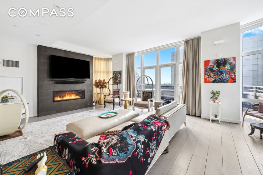 Lavish Lincoln Center living awaits in this exceptional - Beach Condo for sale in New York, New York on Beachhouse.com