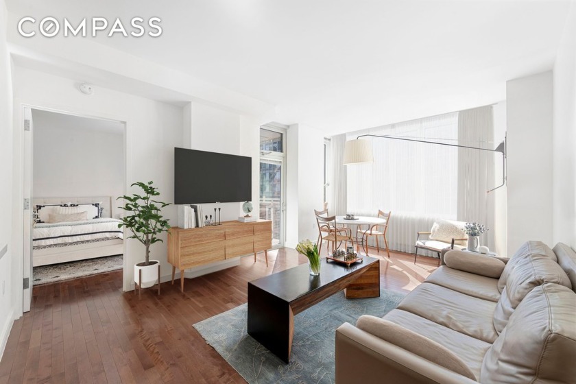 This south-facing 2-bedroom home offers an airy, sun-filled - Beach Condo for sale in New York, New York on Beachhouse.com