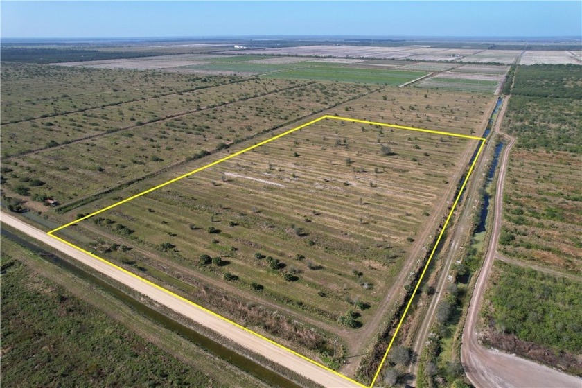 Discover 21+/- Acres of prime Agricultural Land, conveniently - Beach Acreage for sale in Vero Beach, Florida on Beachhouse.com