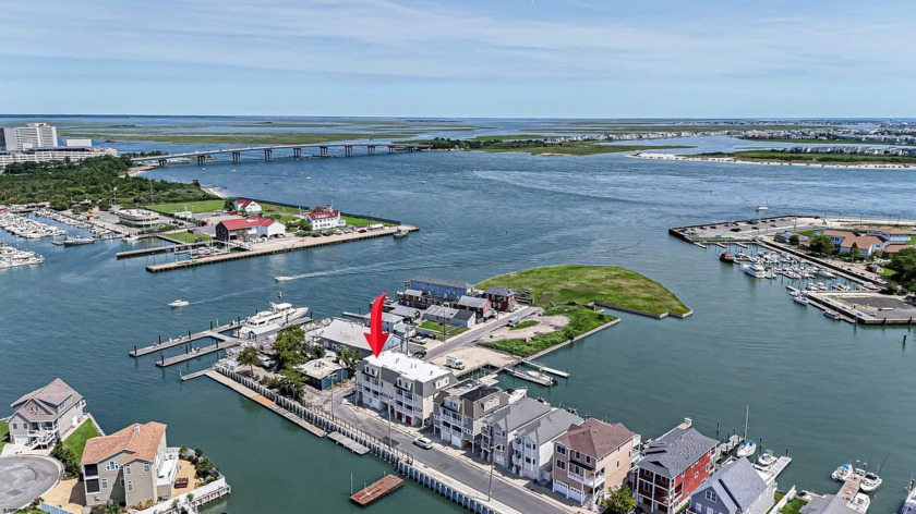 Beautiful 4-story townhouse on the water with fantastic bay - Beach Home for sale in Atlantic City, New Jersey on Beachhouse.com