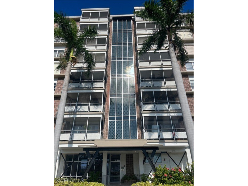 1 Bedroom/1 Bathroom Condo in the iconic, mid-century modern - Beach Condo for sale in Fort Myers, Florida on Beachhouse.com