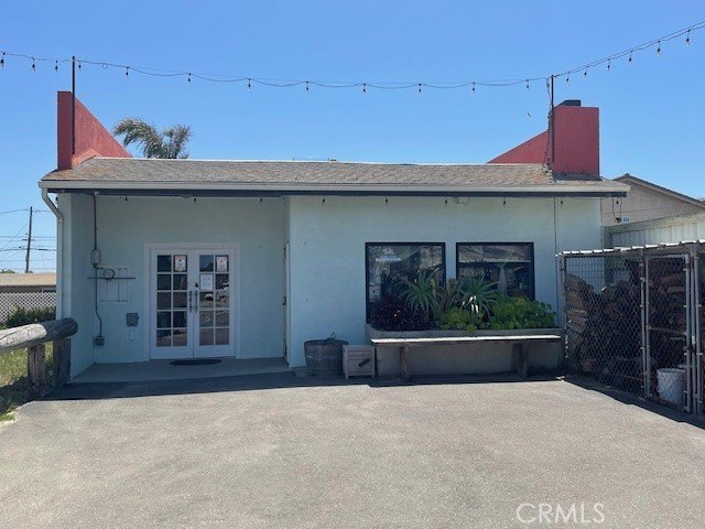 Unbeatable location! This 1,050 sq. ftmercial Retail property on - Beach Commercial for sale in Oceano, California on Beachhouse.com